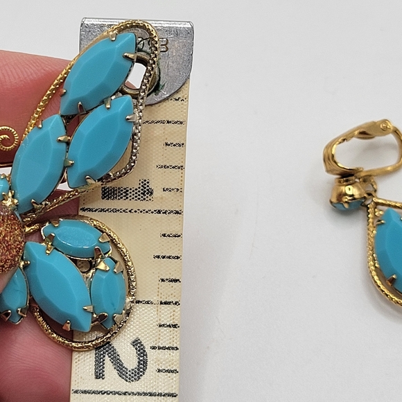 VTG Blue Milk Glass Rhinestones | Juliana Butterfly Brooch & Earrings - Picture 9 of 11